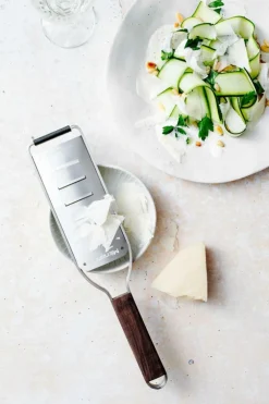 Microplane Schälen Und Zerkleinern><noscript><img width=