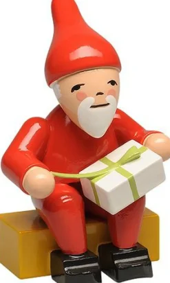 Wendt&Kühn Figuren>Heinzelmännchen mit Geschenk, Blumenkinder und Fre