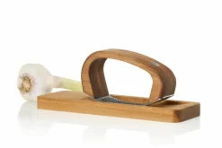 Adhoc Schälen Und Zerkleinern>Knoblauchpresse RoccaAlio, mit Schneidbrett, Akazi