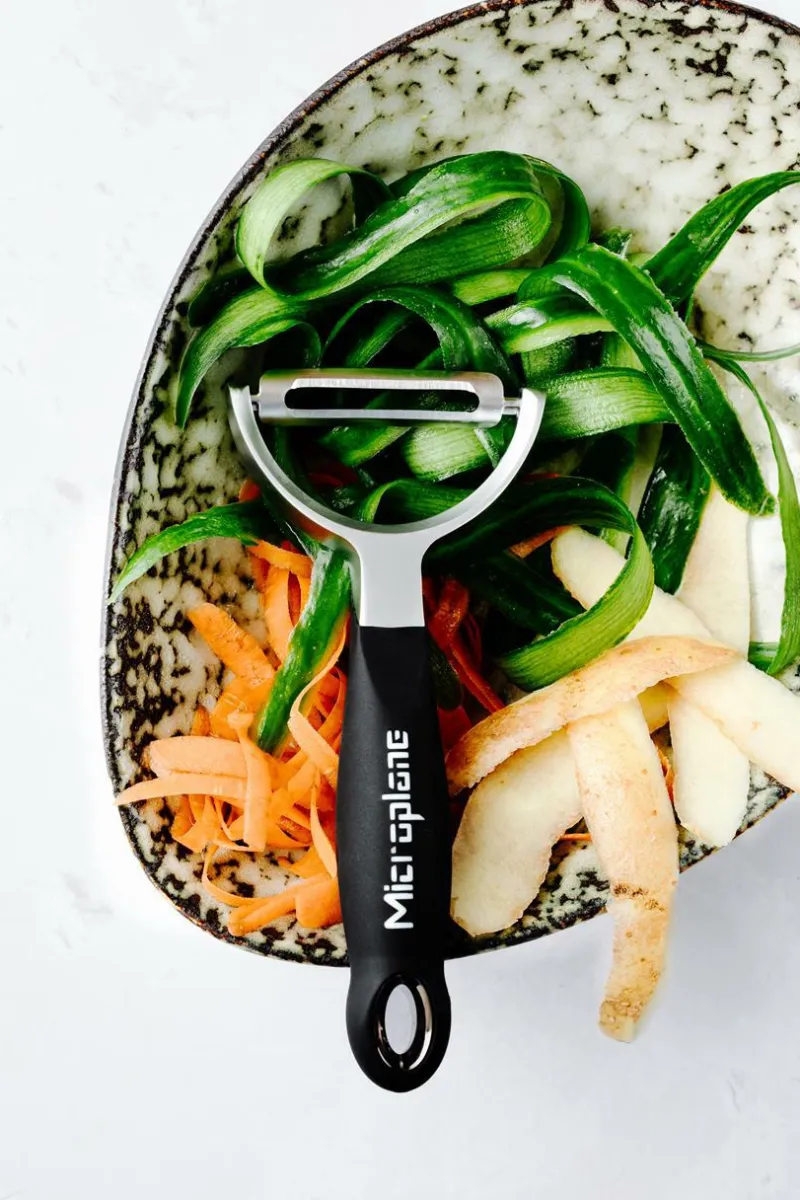 Microplane Schälen Und Zerkleinern>Professional Y Peeler Straight Schwarz